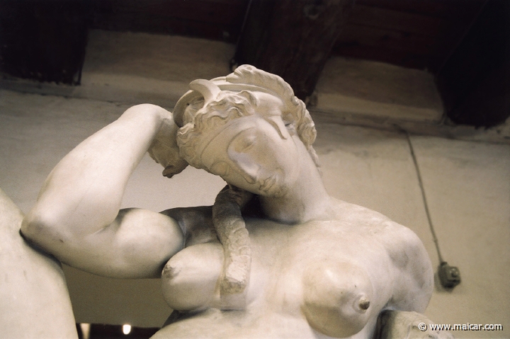 8835.jpg - 8835: Allegorisk kvindefigur, ‘Natten’. Michelangelo Buonarotti (1475-1564), 1526-31. Firenze, San Lorenzo, Sagrestia Nuova. Den Kongelige Afstøbningssamling, Copenhagen.