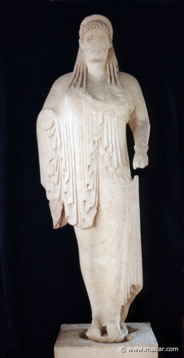 5413.jpg - 5413: Kore from Acropolis by Antenor c. 520 BC. Marble original in Acropolis Museum, Athens. Antikmuseet, Lund.