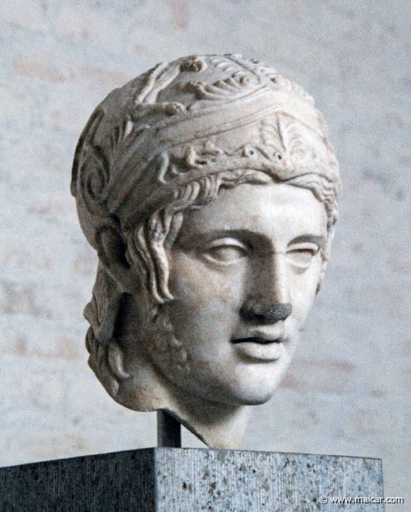 0230.jpg - 0230: Kopf des Ares. Kopie nach einer Kultstatue des Alkamenes im Arestempel von Athen (430-420 v. Chr.). Glyptothek, München.