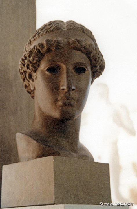 1525.jpg - 1525: Athena Lemnia. Head of the Athena Lemnia by Phidias, c. 450 BC. Roman copy of original in bronze. Antikmuseet, Lund.