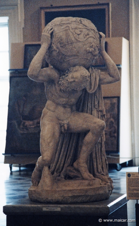 7134.jpg - 7134: Atlante sostiene la volta celeste. Collezione Farnese. National Archaeological Museum, Naples.