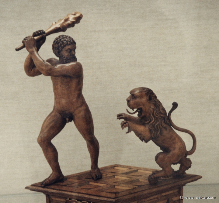 0916.jpg - 0916: Paul von Praun’s workshop, 1548-1616: Heracles and the Nemean lion, 1580. Germanisches Nationalmuseum, Nürnberg.