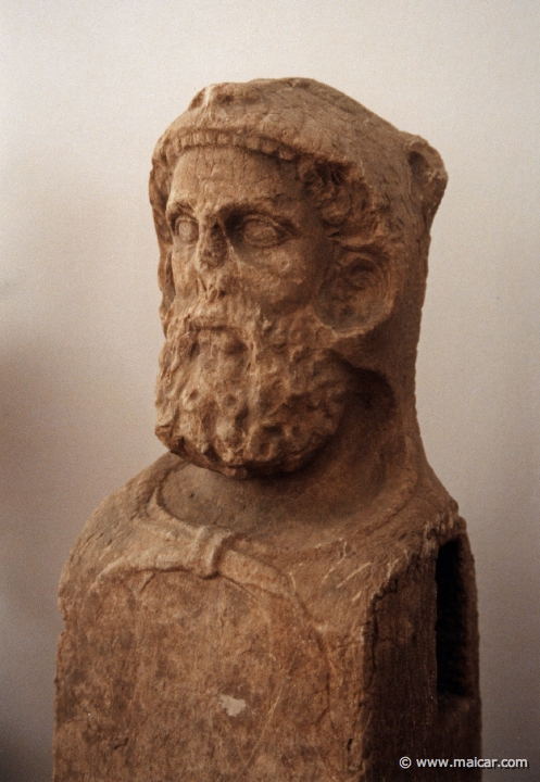 6101.jpg - 6101: Herm in the form of Heracles from Thespies, 1st C BC. Archaeological Museum, Thebes.