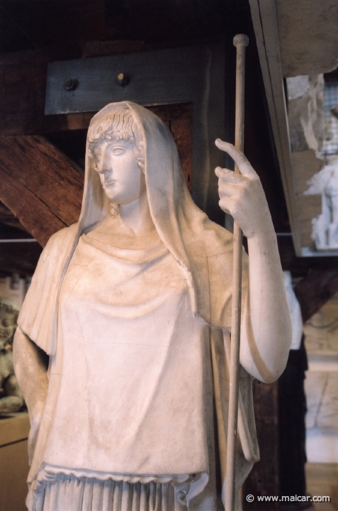8801.jpg - 8801: ‘Hestia Giustiniani’. Graesk klassisk ca 470 f. Kr. (Rom kopi) Rom, Villa Albani. Den Kongelige Afstøbningssamling, Copenhagen.