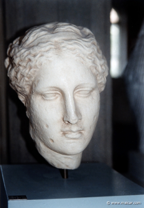 1322.jpg - 1322: Head of Hygia from the temple of Athena Alea at Tegea, c. 360 BC. Antikmuseet, Lund.