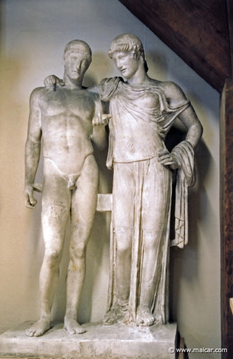 8811.jpg - 8811: Orestes og Elektra, fundet i Pozzuoli. Graesk/Romersk 1. årh. f.Kr. (Romkopi). Napoli, Museo Archeologico. Den Kongelige Afstøbningssamling, Copenhagen.