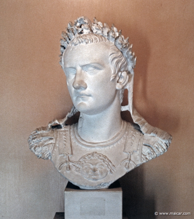 5207.jpg - 5207: Emperor Caligula (37-41 AD). Original in Glyptotek, Copenhagen. Antikmuseet, Lund.