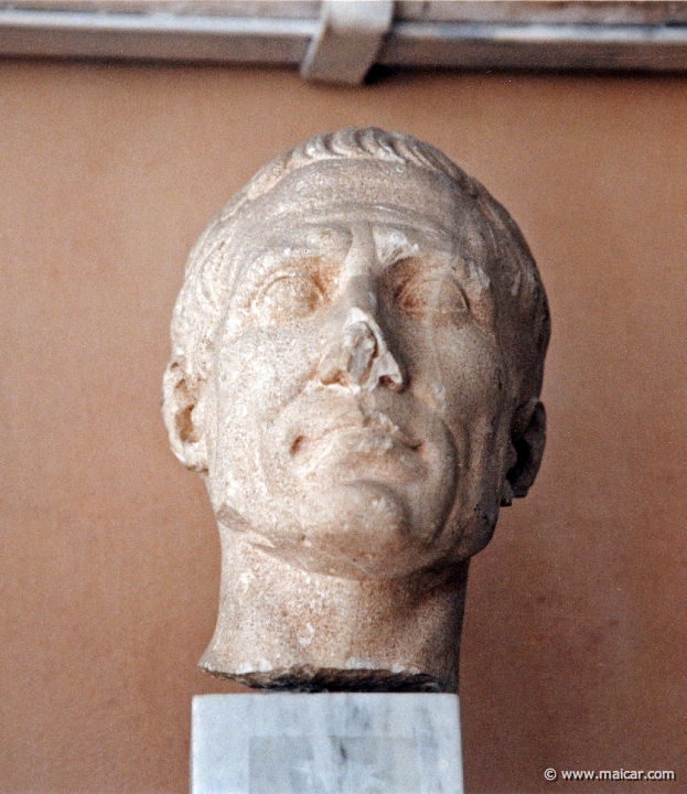 5229.jpg - 5229: Julius Caesar (100-44 BC) Roman general and statesman. Antikmuseet, Lund.