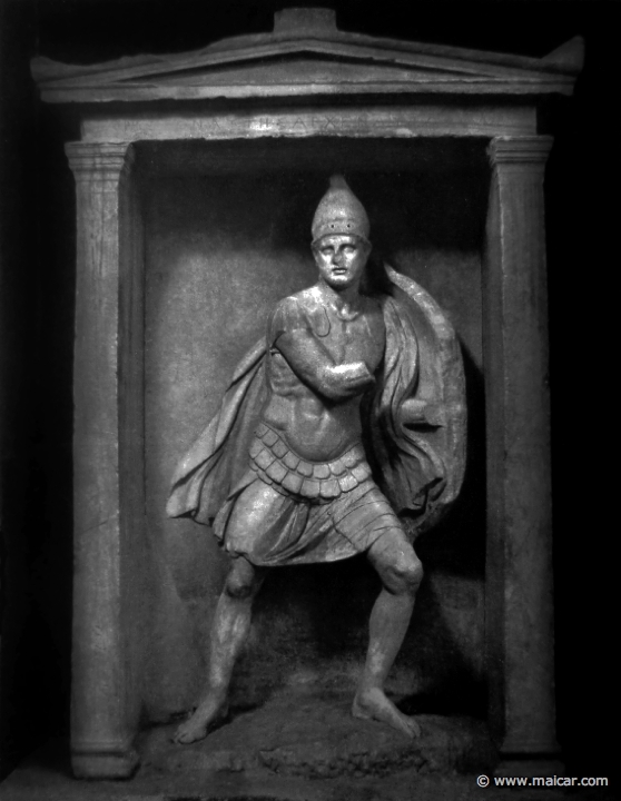 hek047.jpg - hek047: Grabmal des Aristonautes. Athen, Nationalmuseum. Die Bildniskunst der Griechen und Römer, von Anton Heckler (1912).