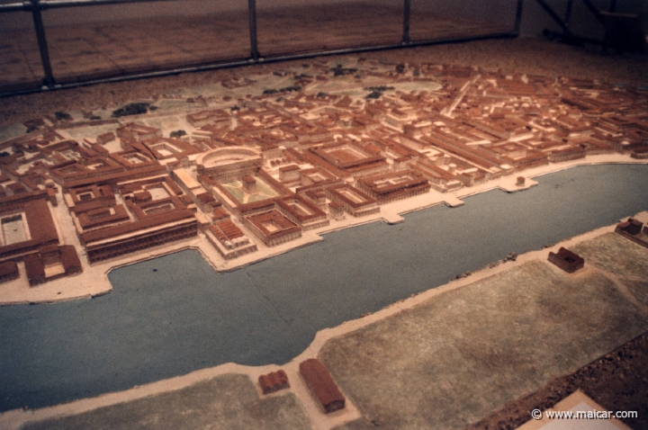 5802.jpg - 5802:Ostia. Ville. Maquette à l’échelle 1:500. Pina Naitana (s’inspire de celle créée en 1937). Musée Rath, Genève.