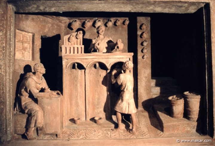 5809.jpg - 5809: Boutique de marchand de vin. Museo della civiltà romana. Rome. Cette maquette réalisée pour la “Mostra Augustea della Romanità” en 1937. Musée Rath, Genève.