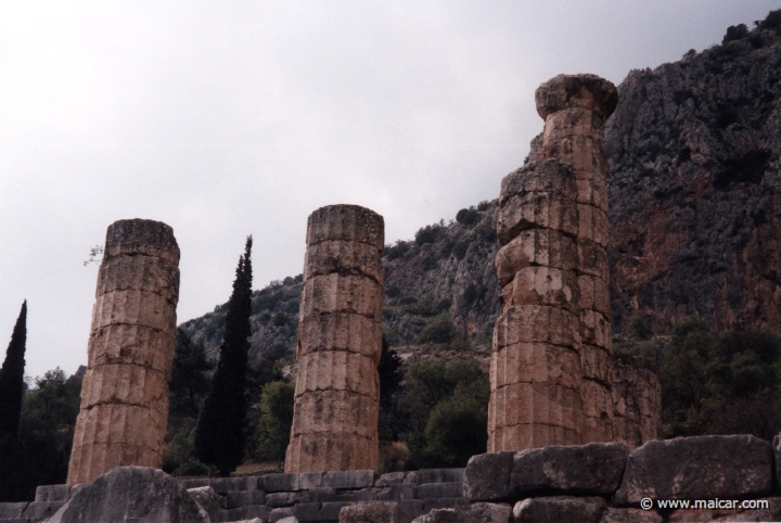 5917.jpg - 5917: Temple of Apollo, Delphi.