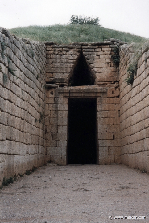 6628.jpg - 6628: Entrance of the tomb of Atreus (treasure of Atreus), Mycenae.