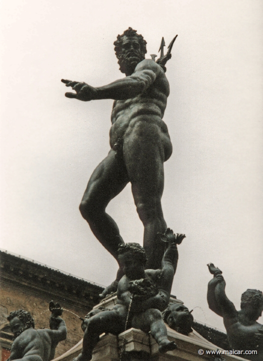 0805.jpg - 0805: Poseidon. Piazza del Nettuno. Bologna.