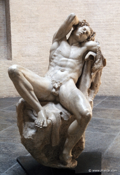 0236.jpg - 0236: Faun from Palazzo Barberini. Statue from 220 BC. Glyptothek, München.