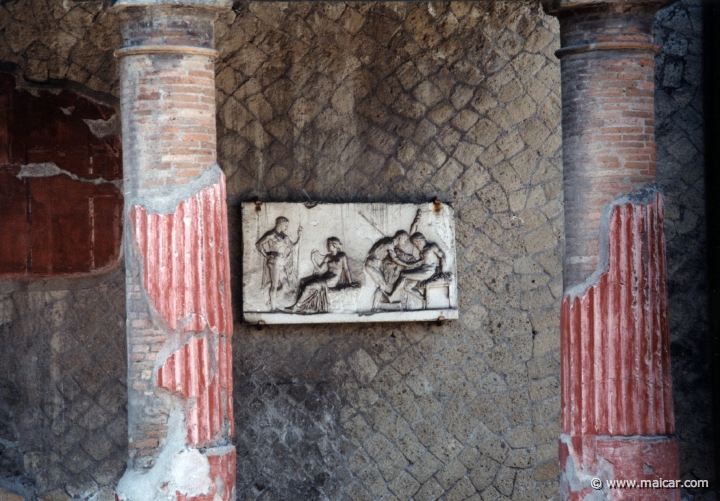 7537.jpg - 7537: Relief. House of relief of Telephus, c. 27 BC - 14 AD. Herculaneum.