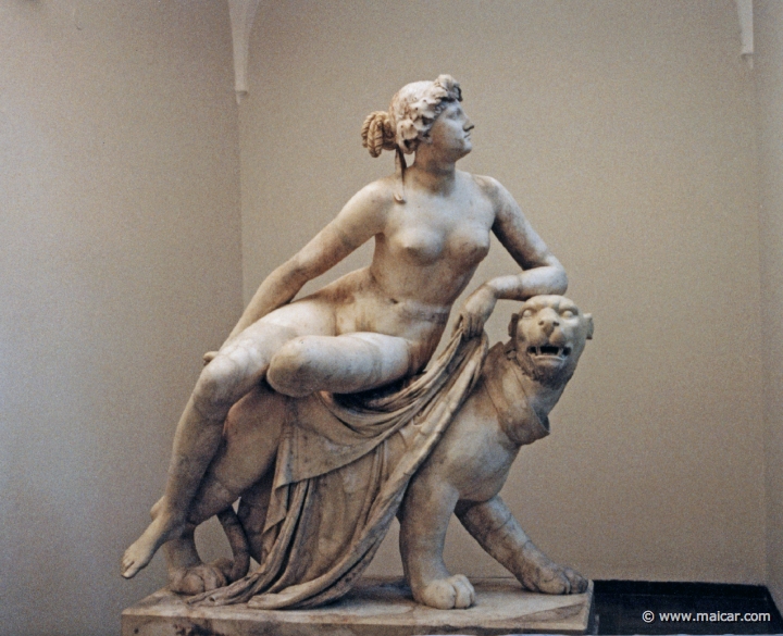 1030.jpg - 1030: Johann Heinrich Dannecker 1758-1841: Ariadne on a panther. Städtische Galerie-Liebighaus, Museum alter Plastik, Frankfurt.