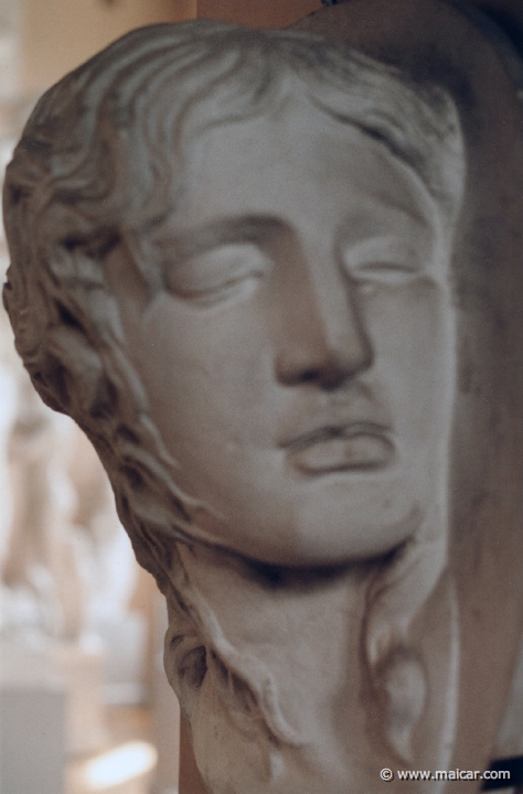 1228.jpg - 1228: Medusa Ludovisi eller sovande Eriny. 2 århundradet f. Kr. Original i Museo Nazionale Rom. Antikmuseet, Lund.