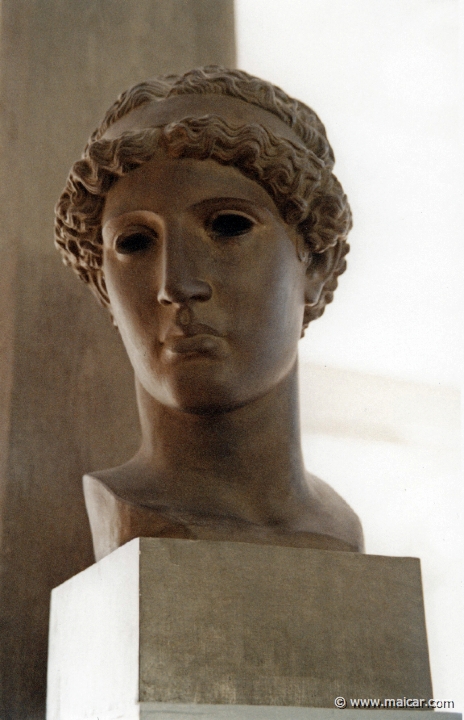 1524.jpg - 1524: Athena Lemnia. Head of the Athena Lemnia by Phidias, c. 450 BC. Roman copy of original in bronze. Antikmuseet, Lund.
