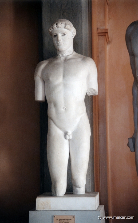 5319.jpg - 5319: Kritios Boy, from Acropolis, c. 480 BC. Marble original in Acropolis Museum, Athens. Antikmuseet, Lund.