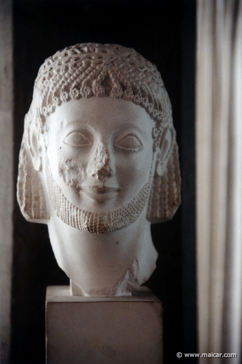 5321.jpg - 5321: The “Rampin Head” from Acropolis, c. 560 BC. Marble original in Louvre, Paris. Antikmuseet, Lund.