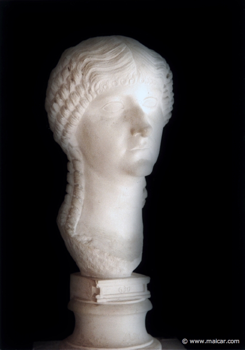 5429.jpg - 5429: Portrait of a Roman woman, possibly Agrippina minor (15-59 AD). From the sepulchral monument of the Licinii. Original marble in Ny Carlsberg Glyptotek, Copenhagen. Antikmuseet, Lund.