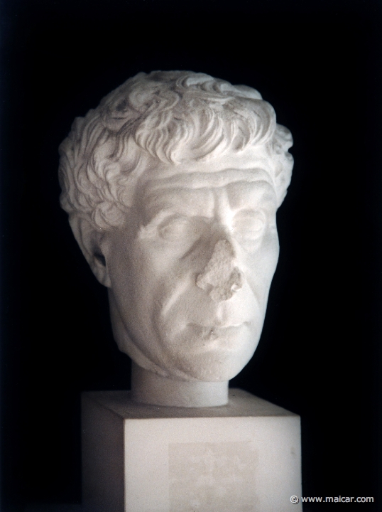 5501.jpg - 5501: Publius Vergilius Maro (70-19 BC). Roman poet. Portrait probably from Athens, made shortly before his death. (Original in Glyptotek, Copenhagen). Antikmuseet, Lund.