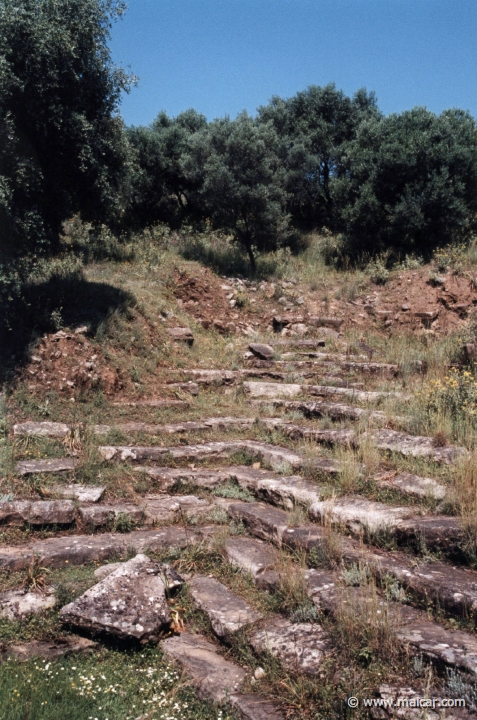 5904.jpg - 5904: Site of ancient Calydon (AD 2001).