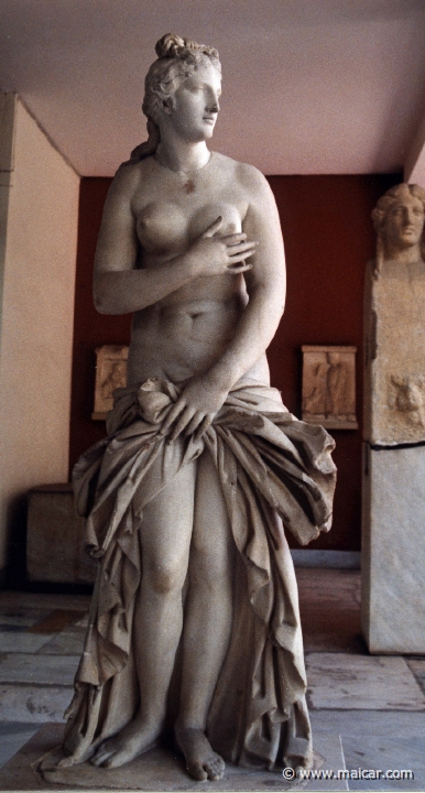 6310.jpg - 6310: Aphrodite Hope. Roman copy of the 2C AD after an original of the Hellenic age. Found at Baiae, south Italy. National Archaeological Museum, Athens.