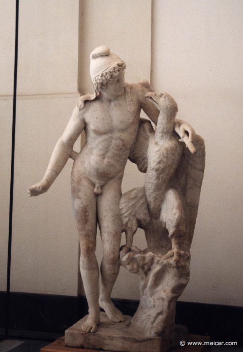 7031.jpg - 7031: Statua di Ganimede con aquila. Replica di età antonina da originale greco della seconda metà del IV sec. a.C. National Archaeological Museum, Naples.