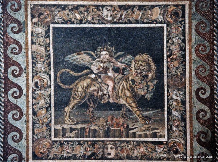 7317.jpg - 7317: Dioniso fanciullo su tigre. Pompei, Casa del Fauno (VI 12,2), triclinio. National Archaeological Museum, Naples.