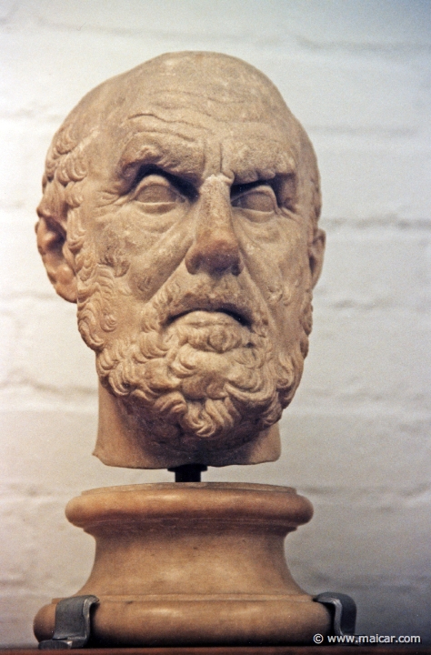 7934.jpg - 7934: Aratus. 315-240 BC. Marble. Astronomer. Roman copy of an original of about 200 BC. British Museum, London.