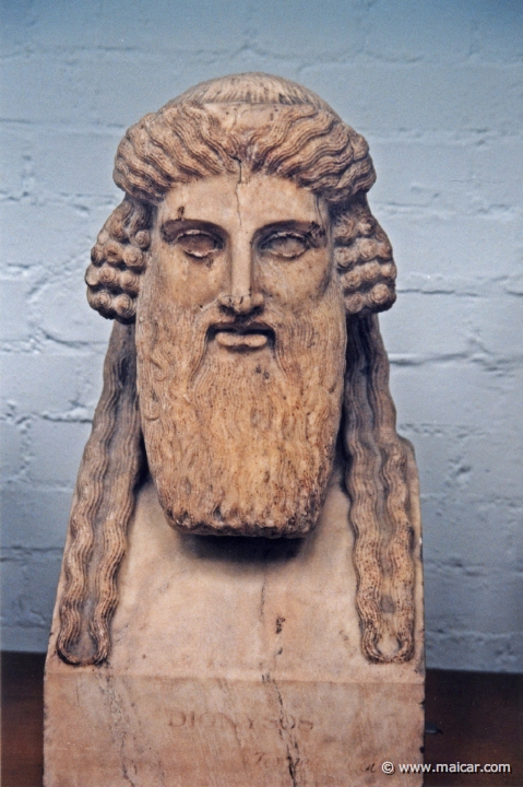 8024.jpg - 8024: Dionysos. Pentelic marble. 1st or early 2nd century AD. British Museum, London.