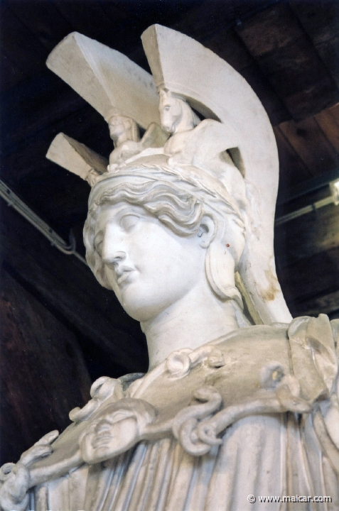 8618.jpg - 8618: Athena Medici, restaureret med bl.a. et hoved i Wien, Louvre, Wien Kunsthistorisches Museum. Den Kongelige Afstøbningssamling, Copenhagen.