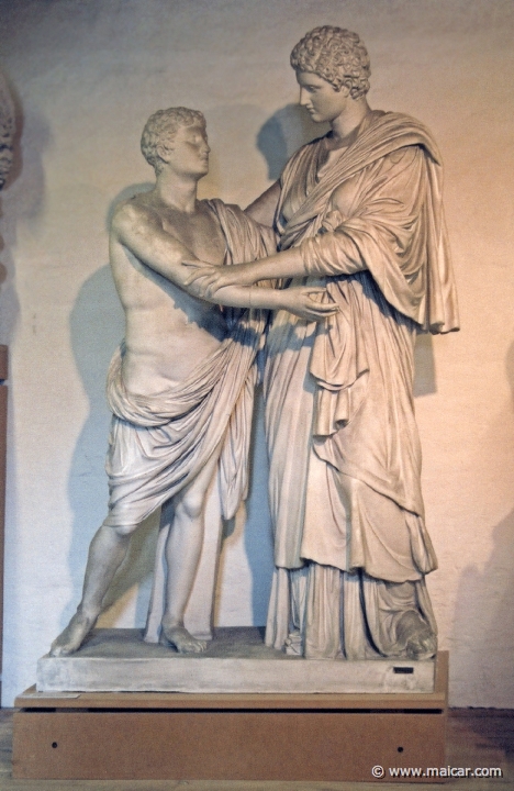 8712.jpg - 8712: ‘Orestes og Elektra’ fundet 1623. Menelaos, Romersk 1. årh. f./e. Kr. Rom, Museo Nazionale Romano. Den Kongelige Afstøbningssamling, Copenhagen.