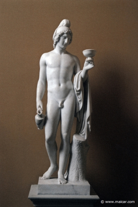 9006.jpg - 9006: Bertel Thorvaldsen 1770-1844: Ganymede offering the cup, 1804. The Thorvaldsen Museum, Copenhagen.
