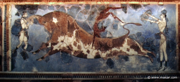 9521detail.jpg - 9521: Photo of the picture of the Bull Leaping wall painting from Knossos. Herakleion Museum (Crete).