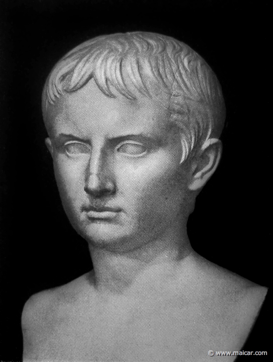 hek163b.jpg - hek163b: Augustus, jugendlich. Rom, Vatikan. Die Bildniskunst der Griechen und Römer, von Anton Hekler (1912).