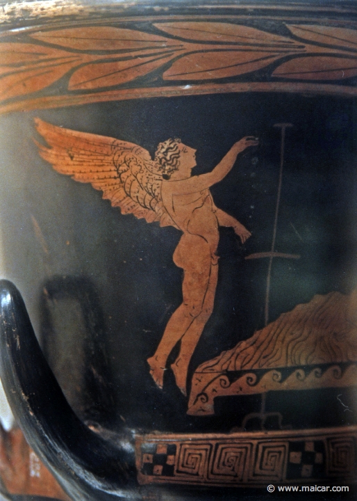 8211.jpg - 8211: Red-figured calyx-krater (wine-bowl) with a banquet scene. Sicily c. 400-380. British Museum, London.