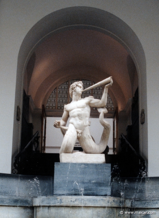 5105.jpg - 5105: Triton. Info n/a. Ny Carlsberg Glyptotek, Copenhagen.