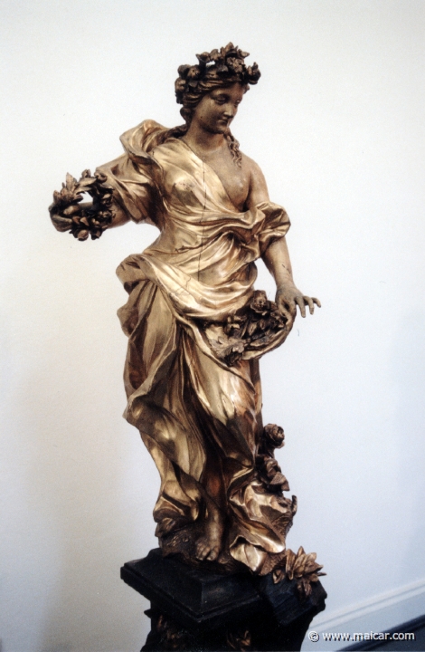 3335.jpg - 3335: Die Vier Jahrezeiten. Werkstatt des Filippo Parodi 1630-1702. Museum für Kunst und Gewerbe, Hamburg.