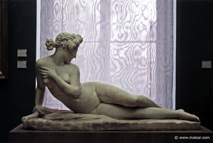 4504.jpg - 4504: Jean-Jacques Pradier, dit James Pradier, 1792-1852: Bacchante 1819. Musée des beaux arts, Rouen.