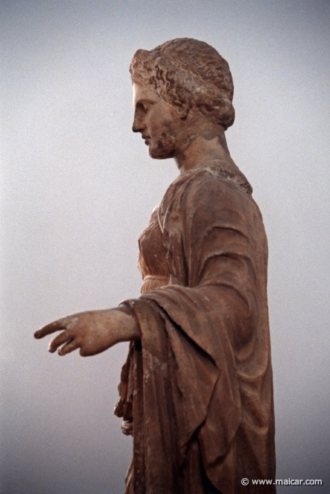 6226.jpg - 6226: Statue of Themis (goddess of Justice) found in Rhamnous in the temple of the goddess. In her right a phiale for libations. By the sculptor Chairestratos (according to the inscription on the base). Beginning of the 3C BC. National Archaeological Museum, Athens.