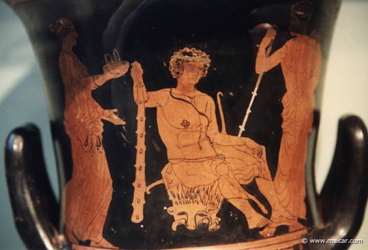 6913.jpg - 6913: Rödfigurigt blandkärl, krater med Herakles. Syditalien 400-talet f.kr. Medelhavsmuseet, Stockholm.