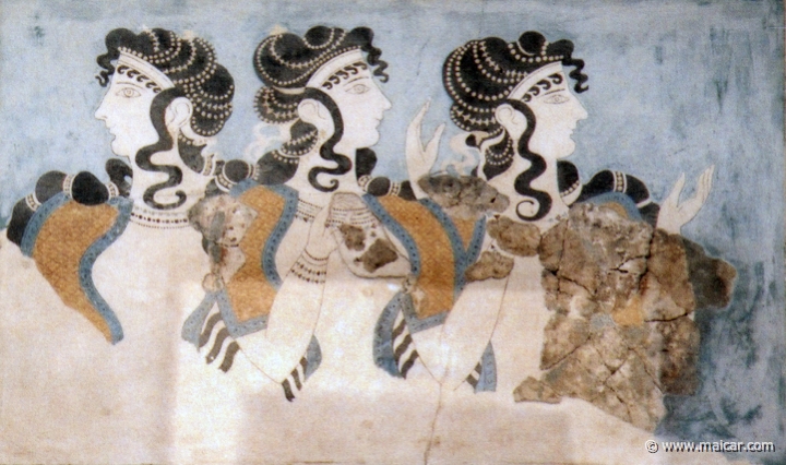 9512.jpg - 9512: The ladies on the blue. Knossos. Herakleion Museum (Crete).